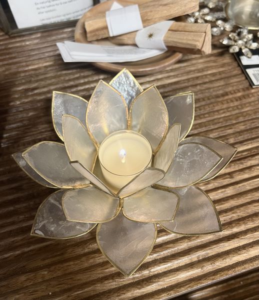 Telysholder White Lotus